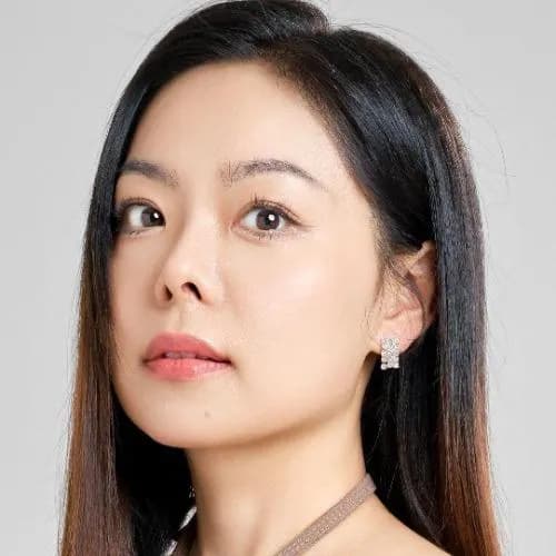 梁鋆佳