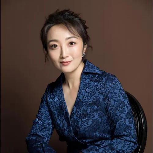 李洁