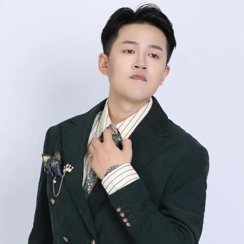 蔺王博昊