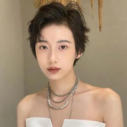李怡琳