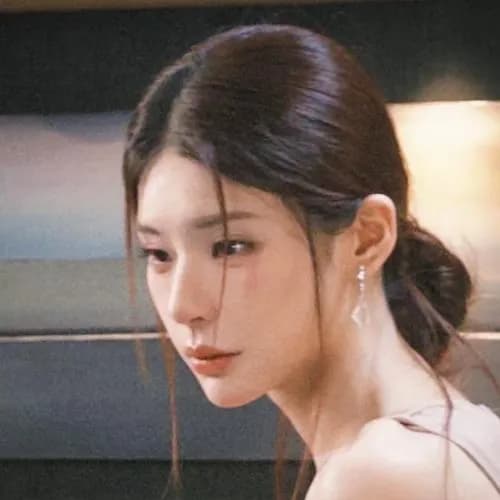 秦苒