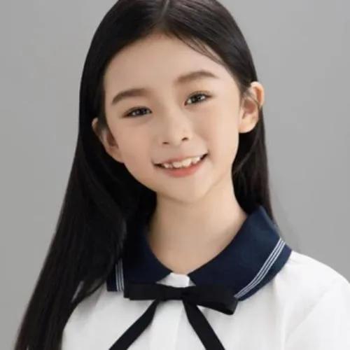 杨梣怡