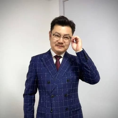 于维朝